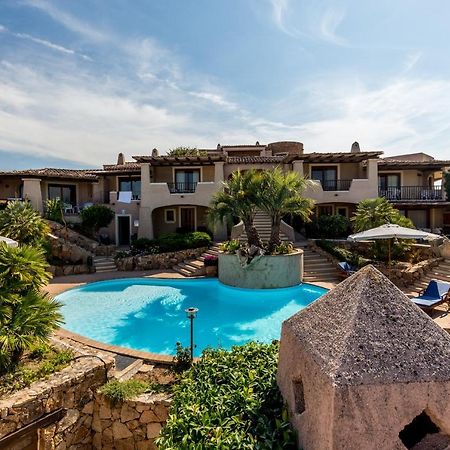 Vista Village Loiri Porto San Paolo Exterior photo
