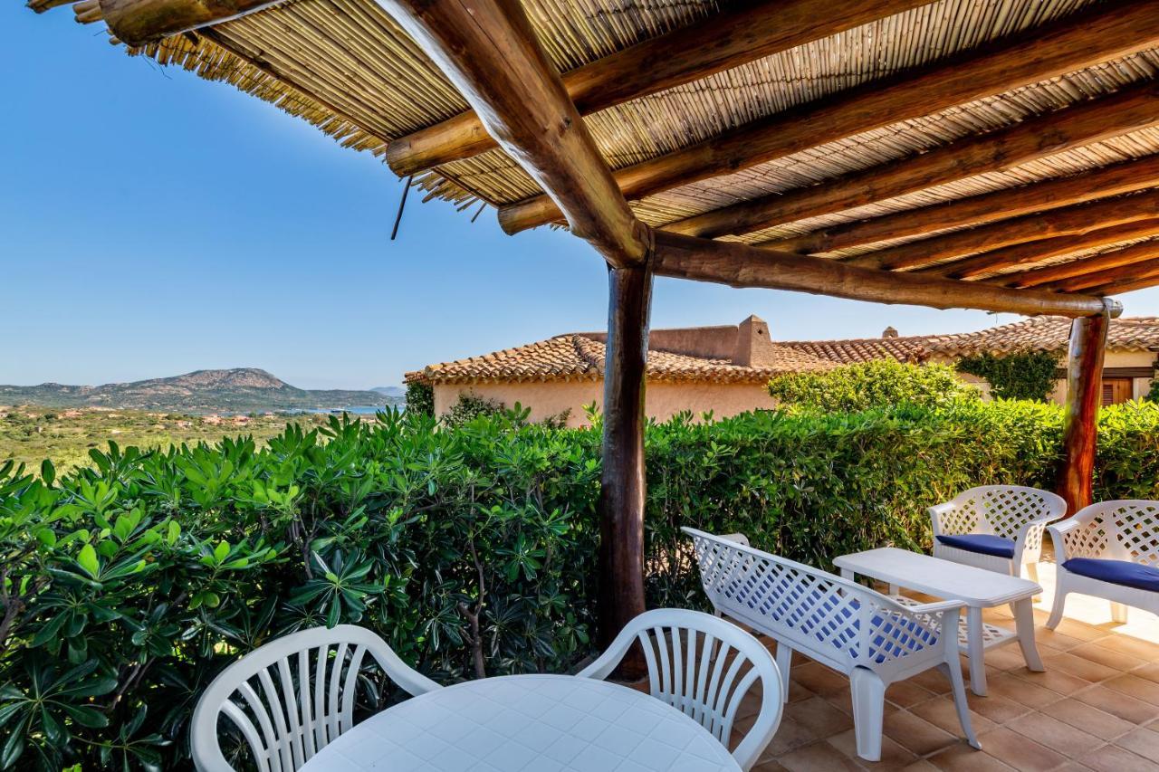 Vista Village Loiri Porto San Paolo Exterior photo